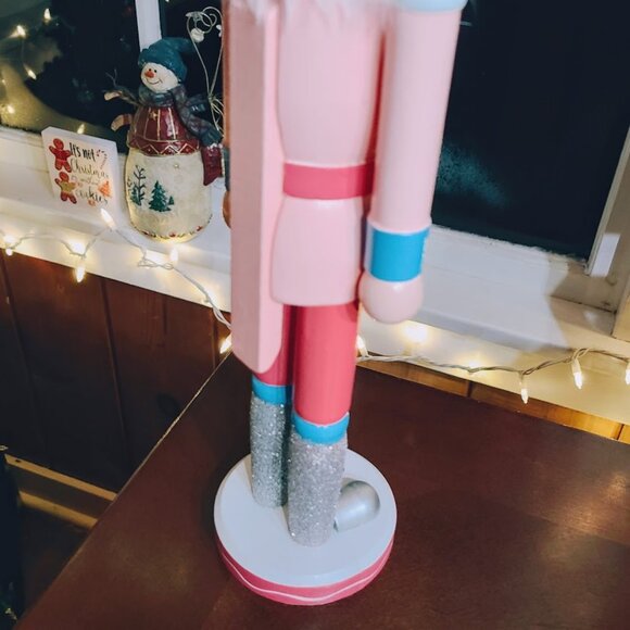 Pink Christmas Nutcracker Soldier Wooden Statue Xmas Decoration Holiday Decor - Picture 11 of 14